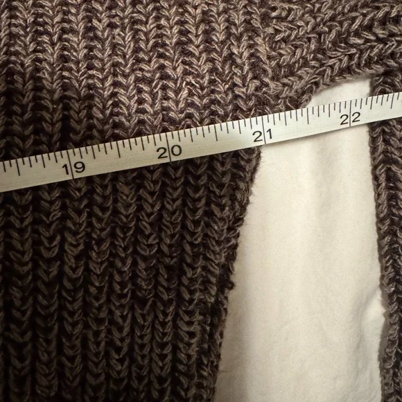 BDG Urban Outfitters Boxy Cropped Fisherman Knit Sweater - Picture 5 of 8